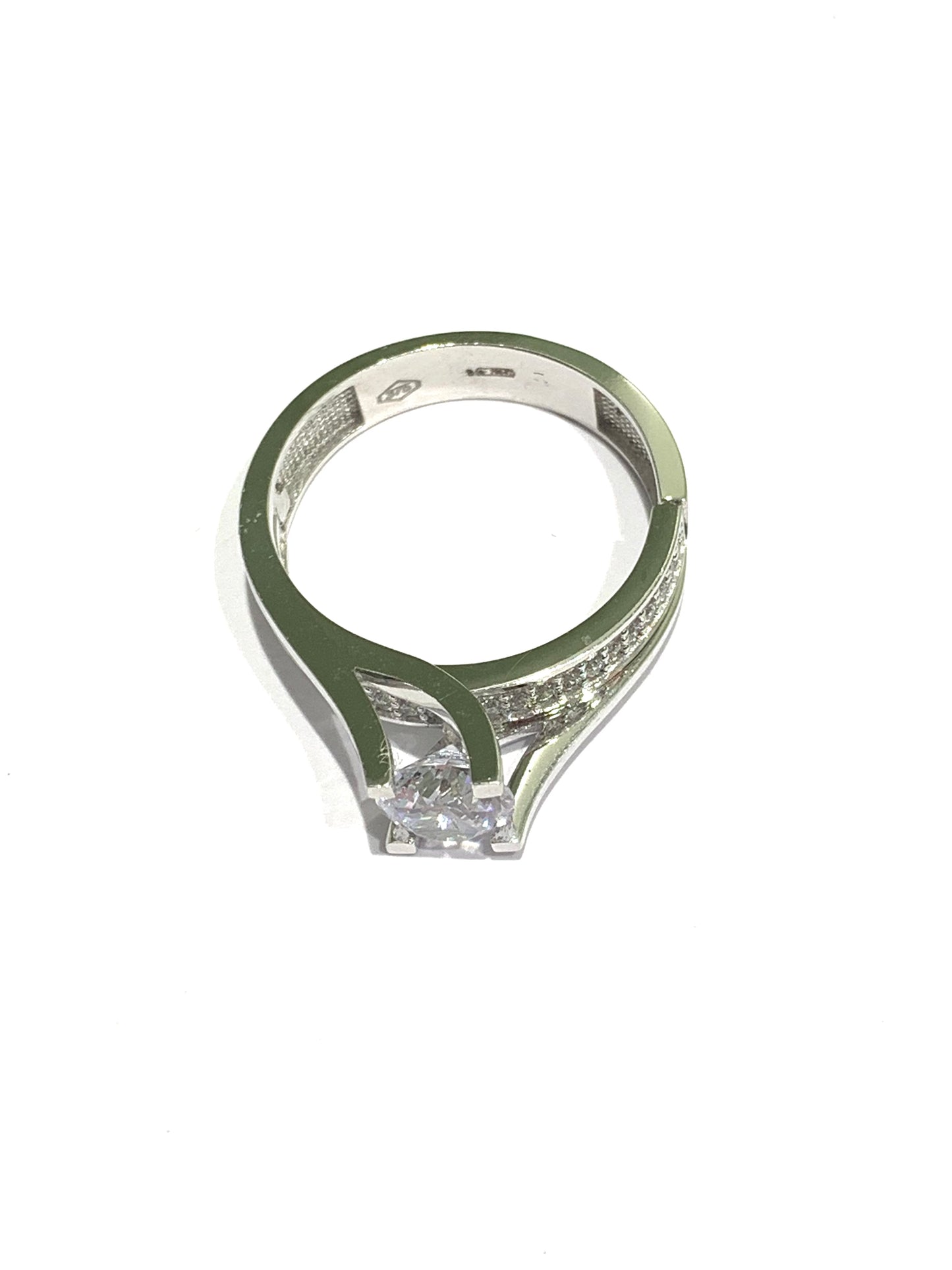 Anello oro bianco 9kt con solitario e gambo robusto