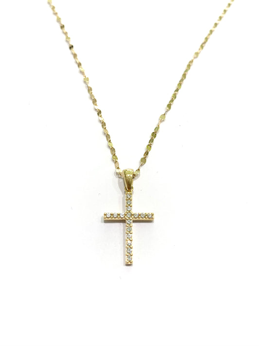 Collana in oro giallo 18kt con croce ricoperta da zirconi.
Lunghezza catena 40 cm.
Dimensione croce 1,1x2,3cm incluso anellino.