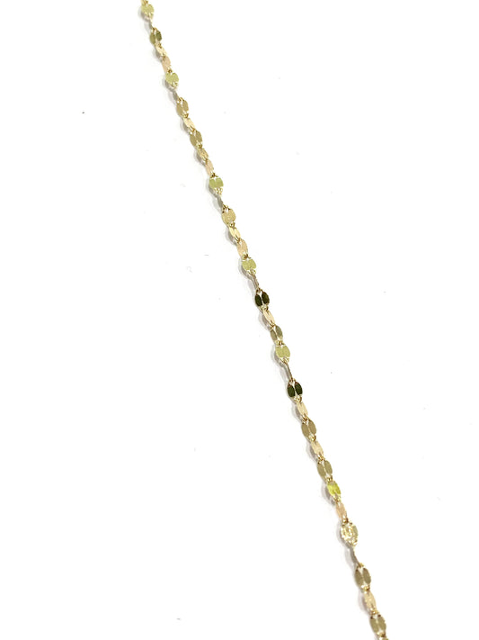 Collana in oro giallo 18kt con croce ricoperta da zirconi.
Lunghezza catena 40 cm.
Dimensione croce 1,1x2,3cm incluso anellino.