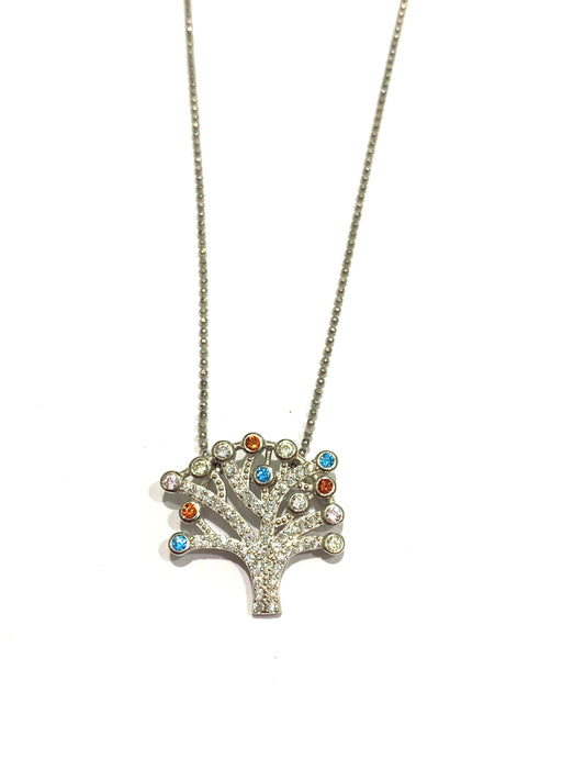 Collana in argento con l'albero della vita impreziosito da zirconi bianchi e colorati. Lunghezza catena 42 cm. Dimensione ciondolo 1,7 cm.