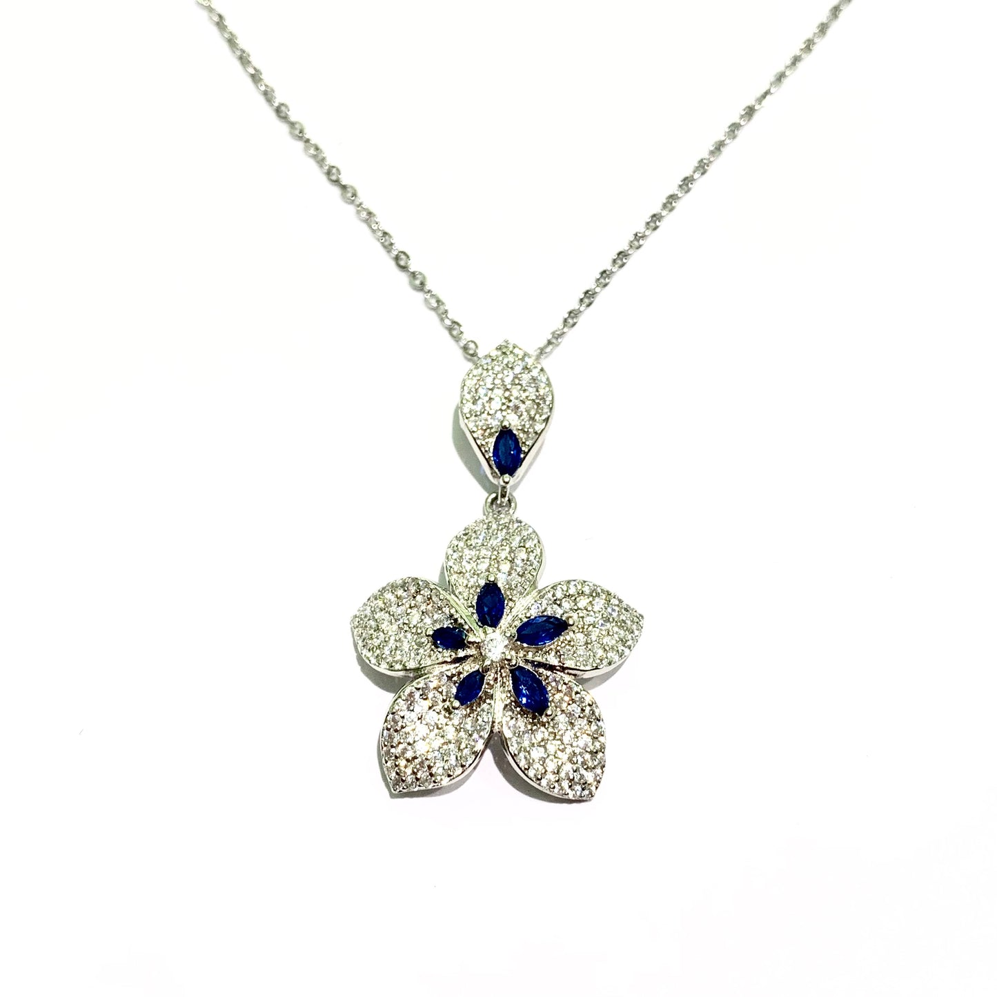 Collana argento con fiore e zirconi blu